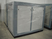 電動固定螺桿式空壓機