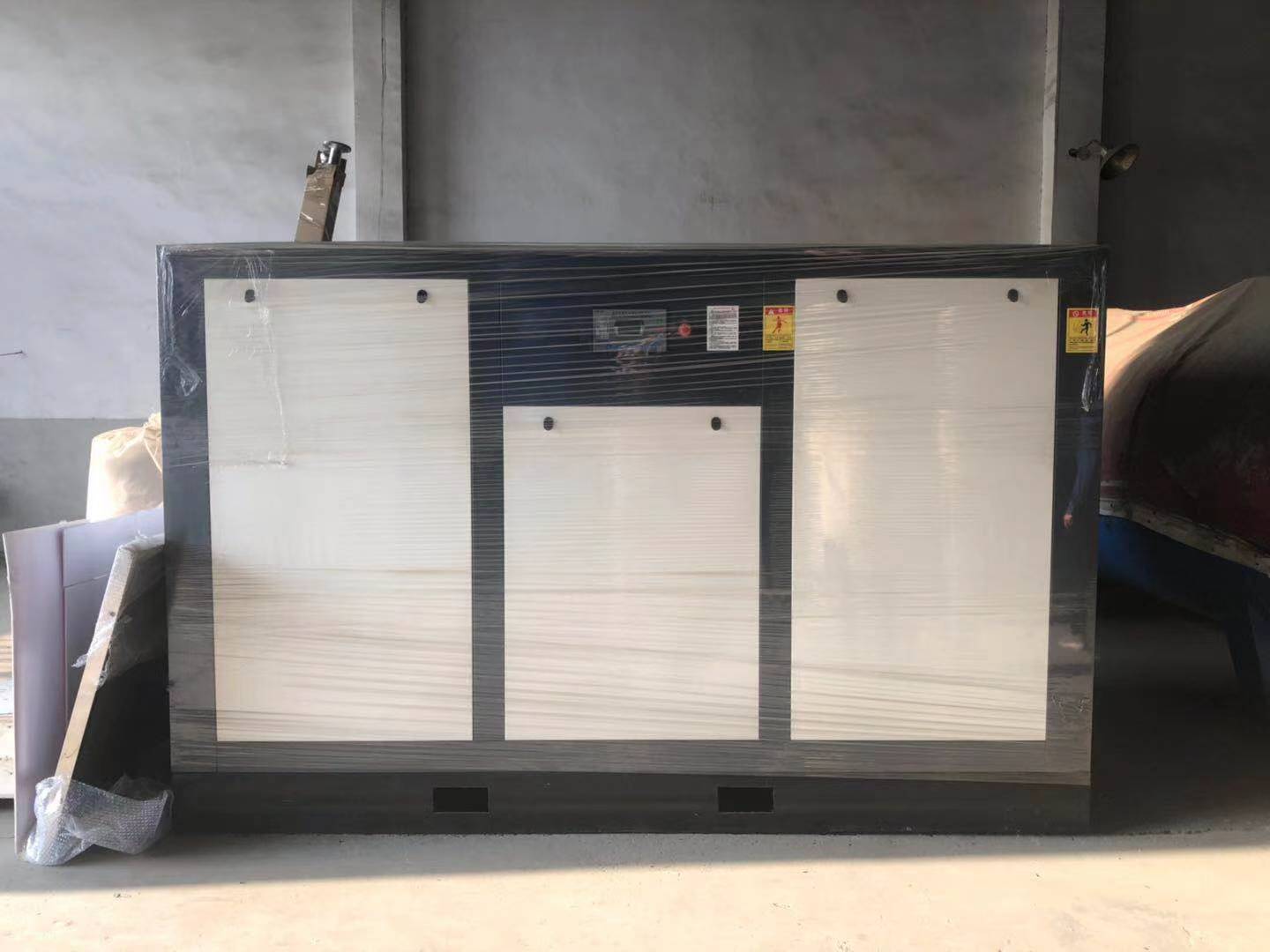 空壓機(jī)，儲(chǔ)氣罐，噴砂機(jī)